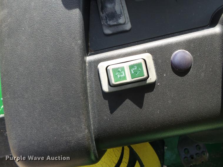 image for item DE7815 2007 John Deere Gator utility vehicle