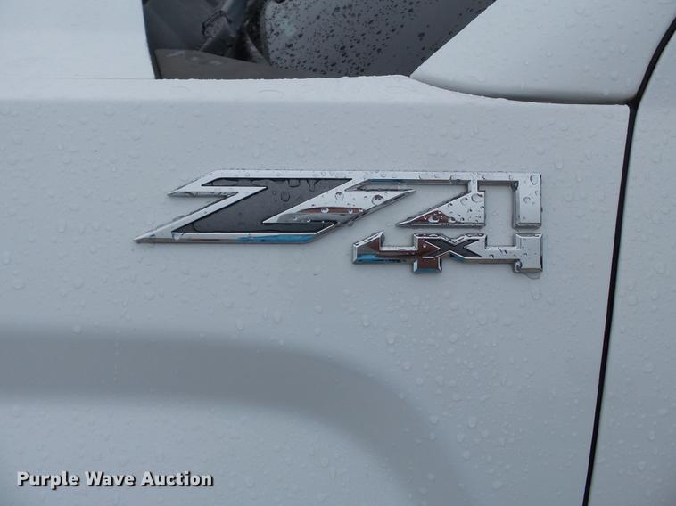 image for item DE7818 2015 GMC Sierra 1500 Crew Cab pickup truck