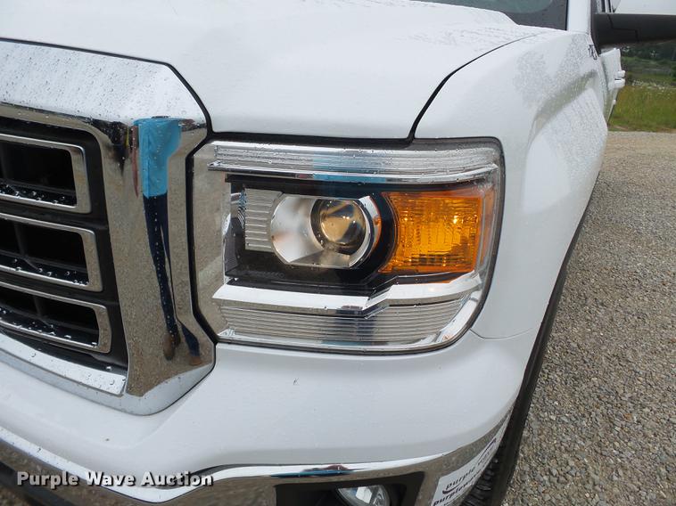 image for item DE7818 2015 GMC Sierra 1500 Crew Cab pickup truck