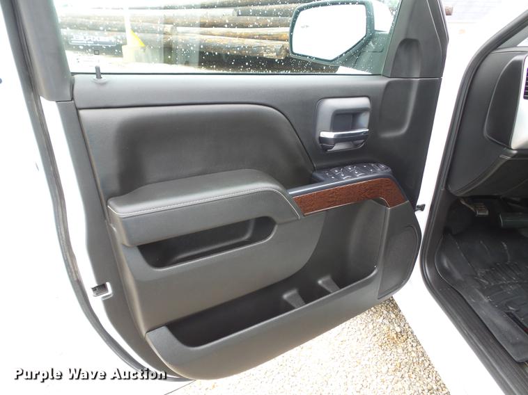 image for item DE7818 2015 GMC Sierra 1500 Crew Cab pickup truck