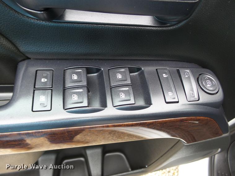 image for item DE7818 2015 GMC Sierra 1500 Crew Cab pickup truck