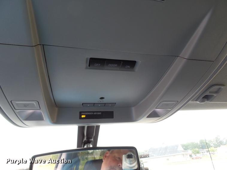 image for item DE7818 2015 GMC Sierra 1500 Crew Cab pickup truck