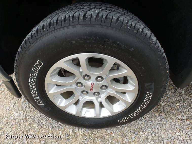 image for item DE7818 2015 GMC Sierra 1500 Crew Cab pickup truck