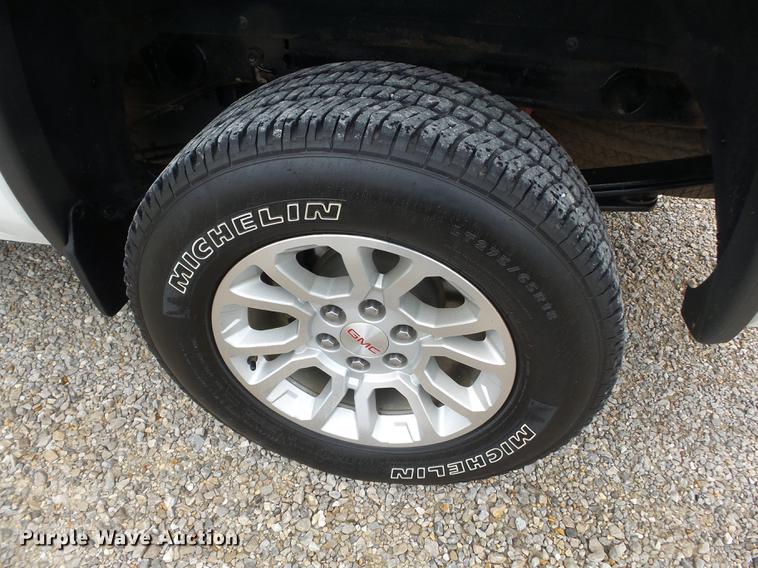 image for item DE7818 2015 GMC Sierra 1500 Crew Cab pickup truck