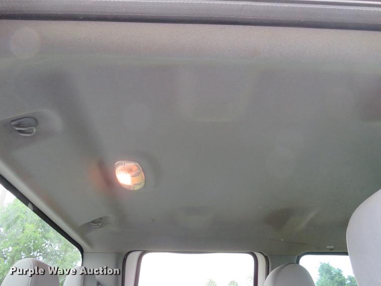 image for item DE8102 2013 Ford F250 Super Duty XLT Crew Cab pickup truck