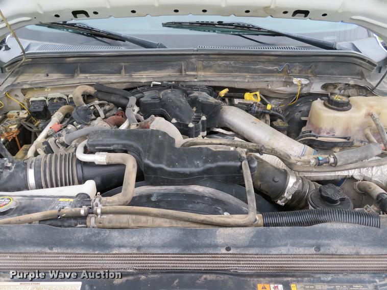 image for item DE8102 2013 Ford F250 Super Duty XLT Crew Cab pickup truck