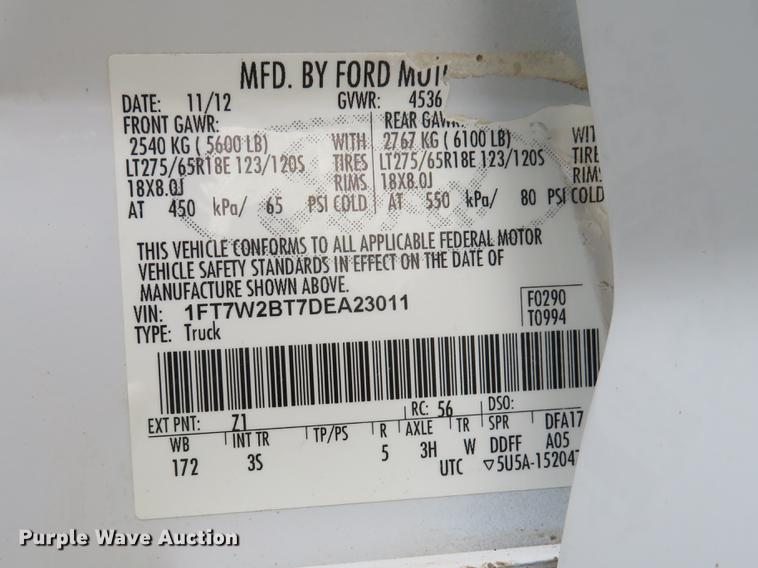 image for item DE8102 2013 Ford F250 Super Duty XLT Crew Cab pickup truck