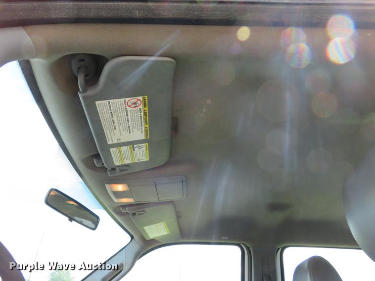 image for item DE8104 2011 Ford F350 Super Duty XL Crew Cab flatbed pickup truck