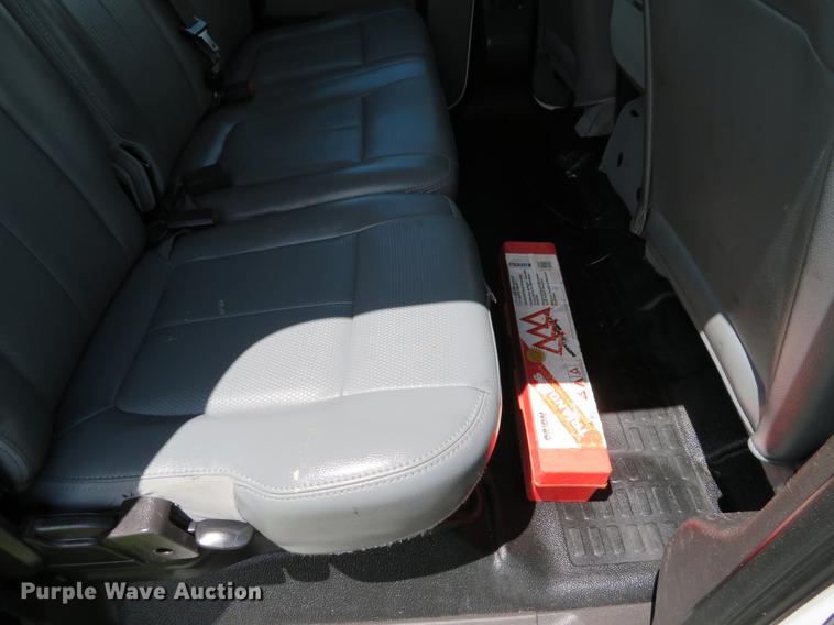 image for item DE8104 2011 Ford F350 Super Duty XL Crew Cab flatbed pickup truck