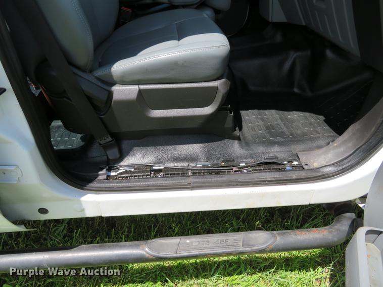 image for item DE8104 2011 Ford F350 Super Duty XL Crew Cab flatbed pickup truck