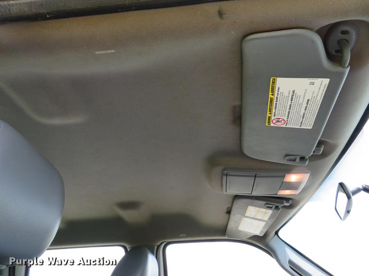 image for item DE8104 2011 Ford F350 Super Duty XL Crew Cab flatbed pickup truck