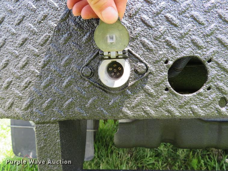 image for item DE8104 2011 Ford F350 Super Duty XL Crew Cab flatbed pickup truck