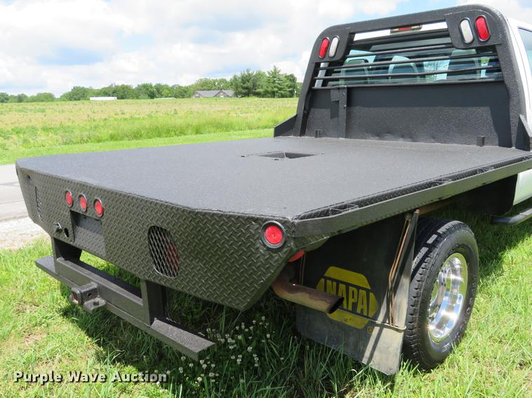 image for item DE8104 2011 Ford F350 Super Duty XL Crew Cab flatbed pickup truck