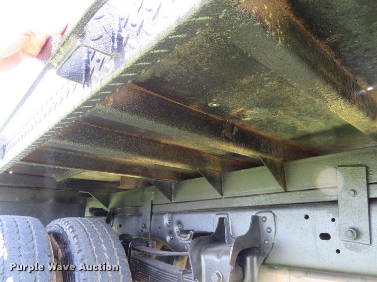 image for item DE8104 2011 Ford F350 Super Duty XL Crew Cab flatbed pickup truck