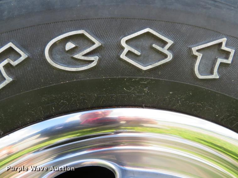 image for item DE8104 2011 Ford F350 Super Duty XL Crew Cab flatbed pickup truck