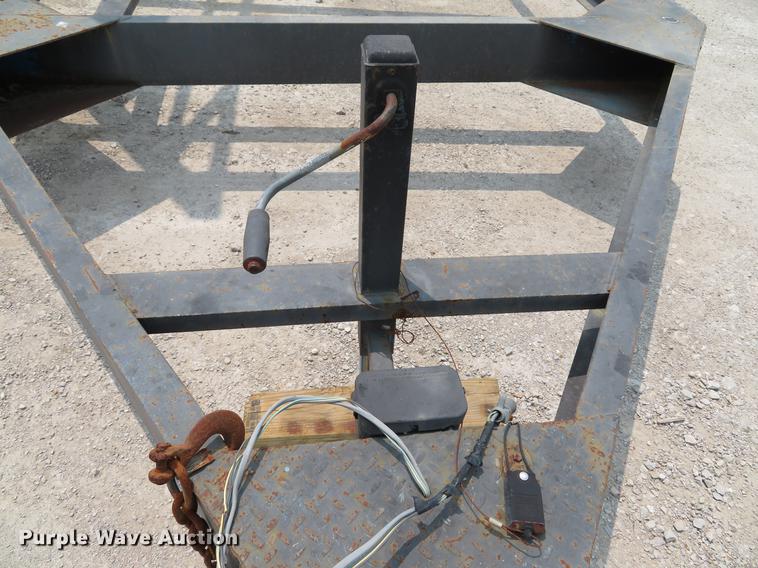 image for item DE8111 2001 Custom Trailer utility trailer
