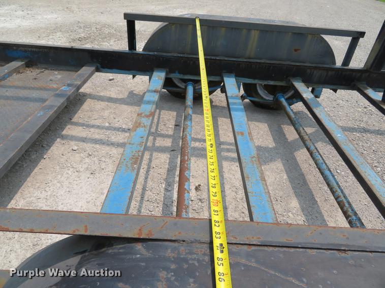 image for item DE8111 2001 Custom Trailer utility trailer