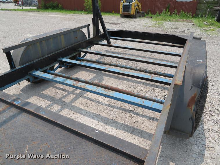 image for item DE8111 2001 Custom Trailer utility trailer