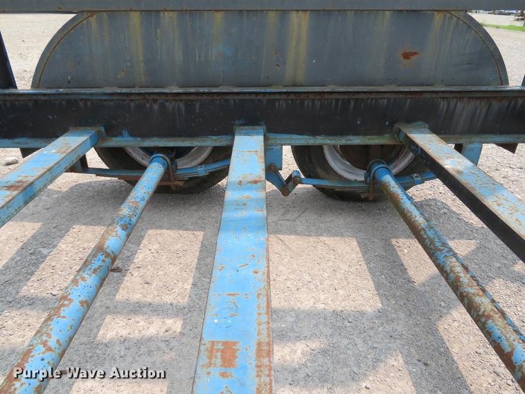 image for item DE8111 2001 Custom Trailer utility trailer