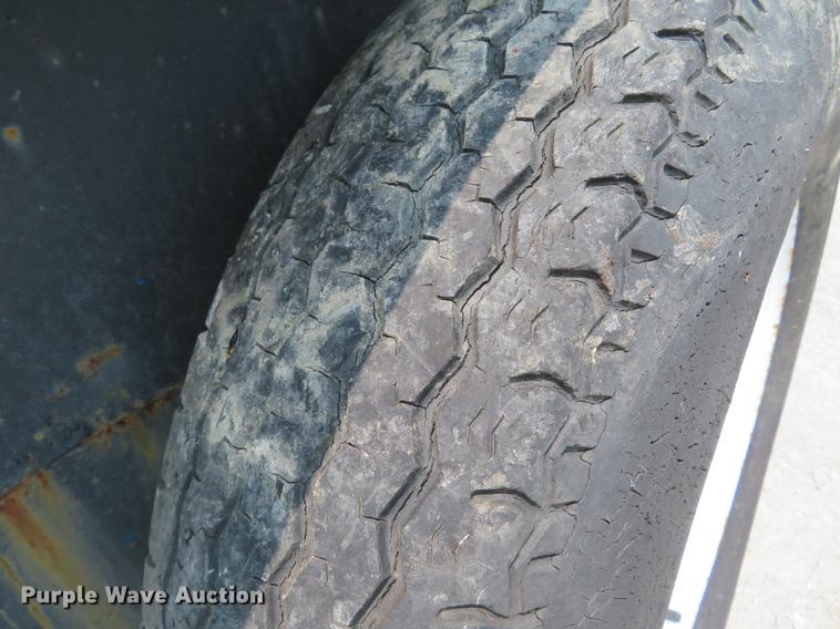 image for item DE8111 2001 Custom Trailer utility trailer