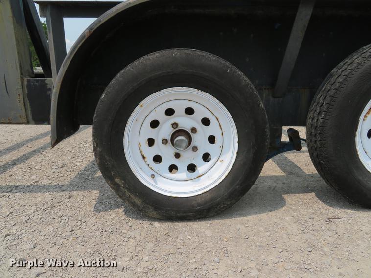 image for item DE8111 2001 Custom Trailer utility trailer