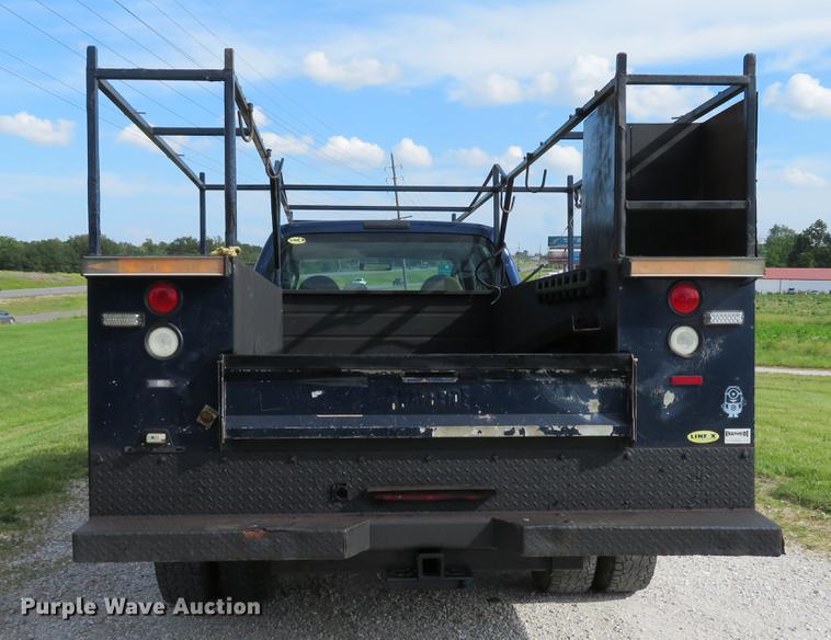 image for item DE8125 2008 Ford F350 Super Duty XL Crew Cab utility bed pickup truck