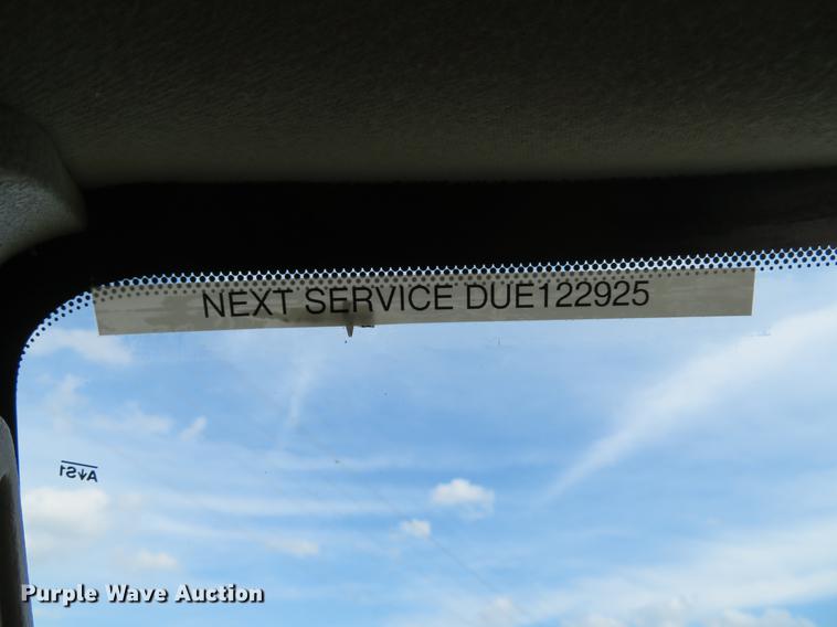 image for item DE8125 2008 Ford F350 Super Duty XL Crew Cab utility bed pickup truck