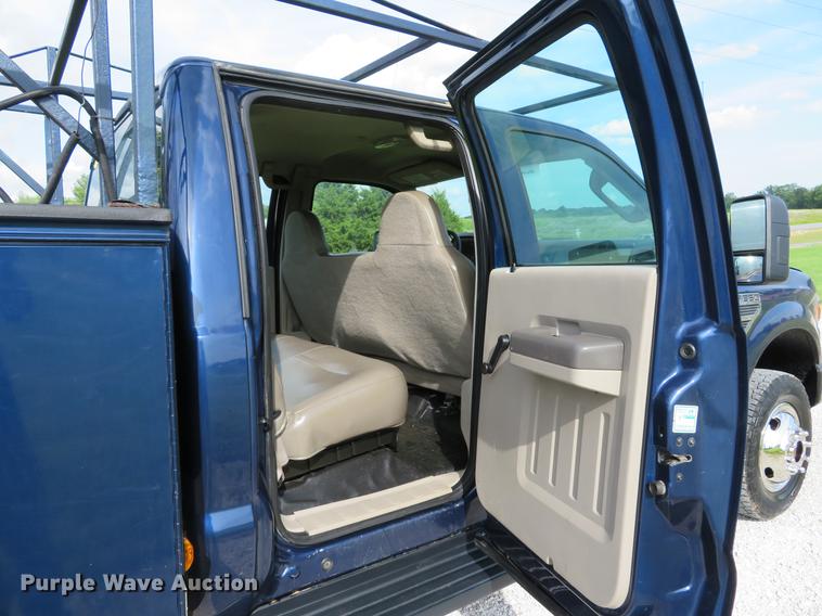 image for item DE8125 2008 Ford F350 Super Duty XL Crew Cab utility bed pickup truck