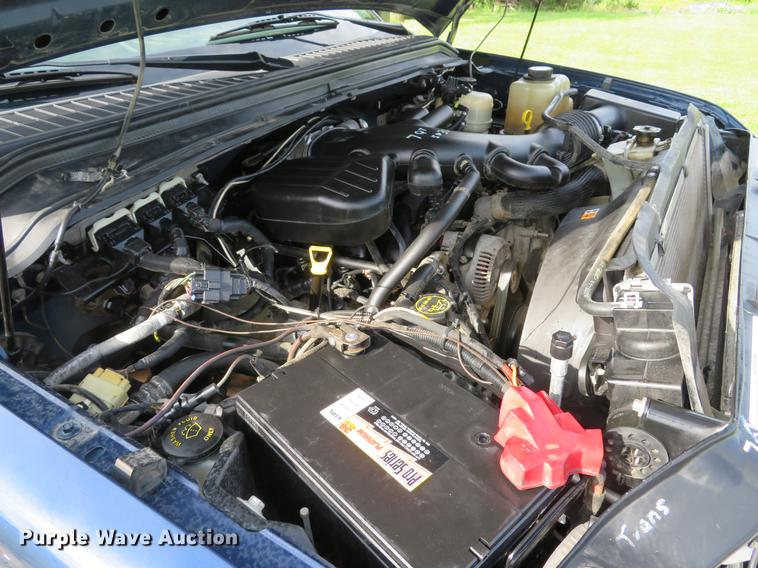 image for item DE8125 2008 Ford F350 Super Duty XL Crew Cab utility bed pickup truck