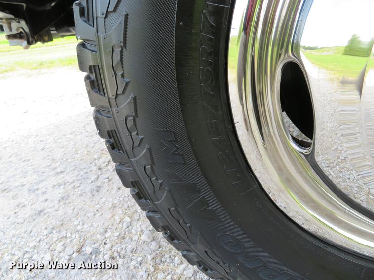 image for item DE8125 2008 Ford F350 Super Duty XL Crew Cab utility bed pickup truck