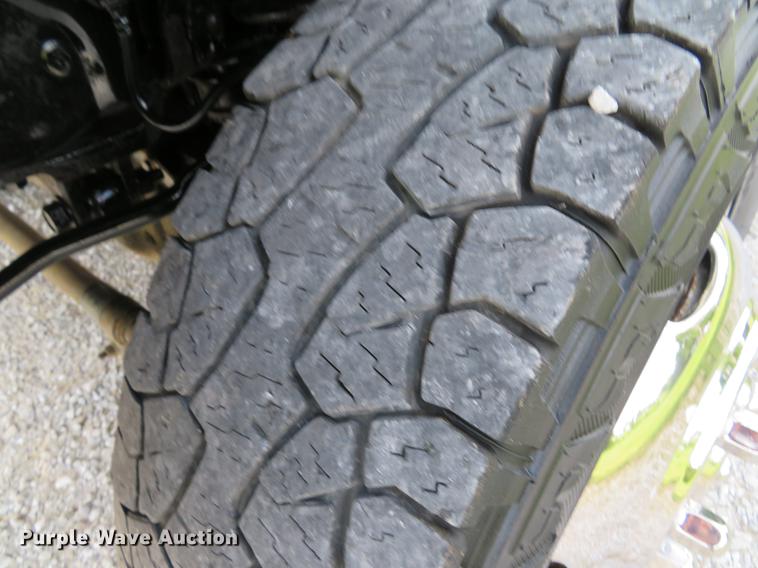 image for item DE8125 2008 Ford F350 Super Duty XL Crew Cab utility bed pickup truck