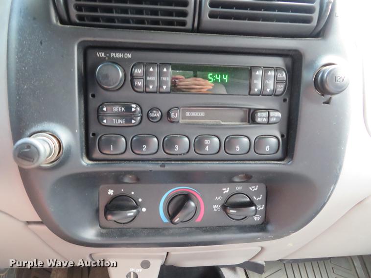 image for item DE8126 1998 Ford Ranger XLT SuperCab pickup truck