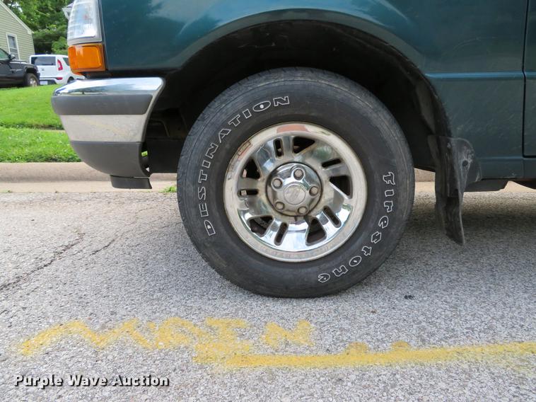 image for item DE8126 1998 Ford Ranger XLT SuperCab pickup truck