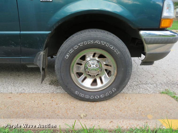 image for item DE8126 1998 Ford Ranger XLT SuperCab pickup truck