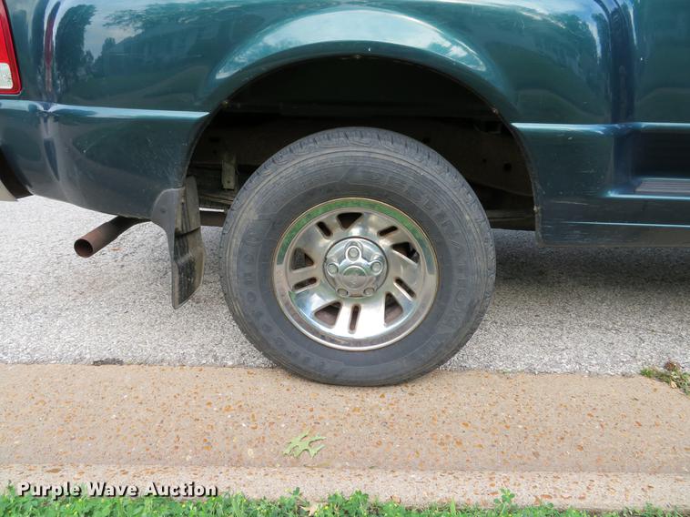 image for item DE8126 1998 Ford Ranger XLT SuperCab pickup truck