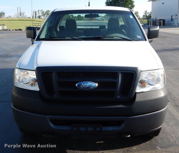 image for item DE8445 2008 Ford F150 XL pickup truck