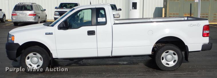 image for item DE8445 2008 Ford F150 XL pickup truck