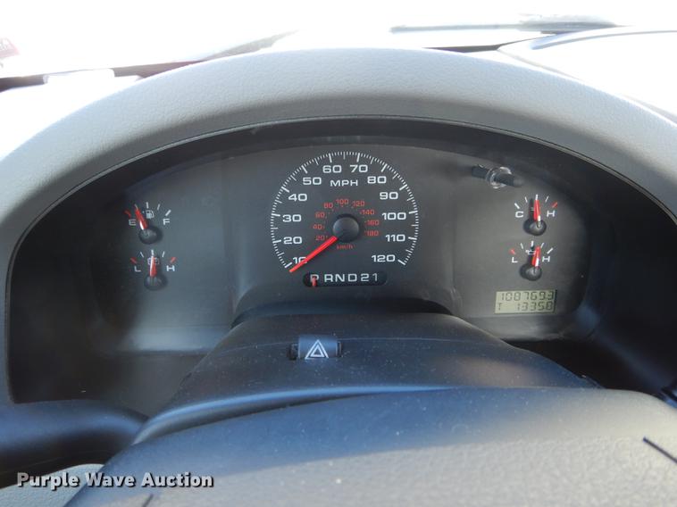 image for item DE8445 2008 Ford F150 XL pickup truck