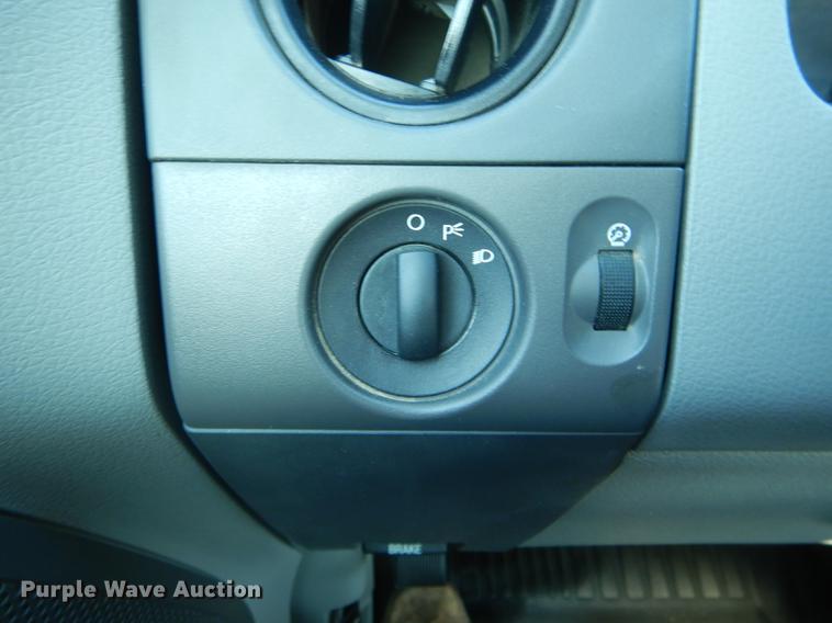 image for item DE8445 2008 Ford F150 XL pickup truck