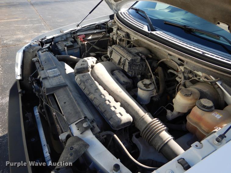 image for item DE8445 2008 Ford F150 XL pickup truck