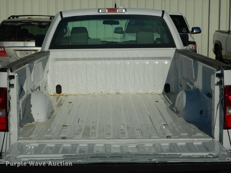 image for item DE8445 2008 Ford F150 XL pickup truck