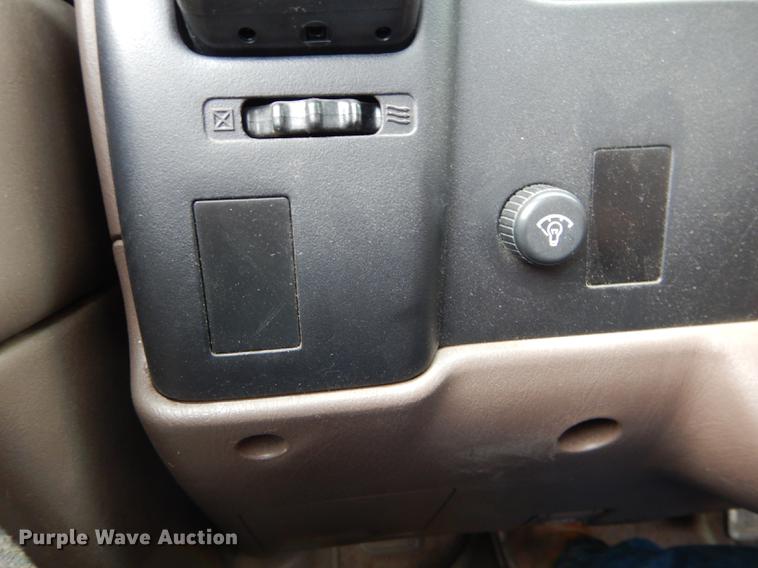 image for item DE8448 1997 Toyota Tacoma pickup truck