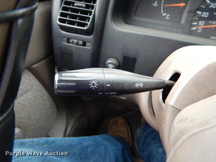 image for item DE8448 1997 Toyota Tacoma pickup truck