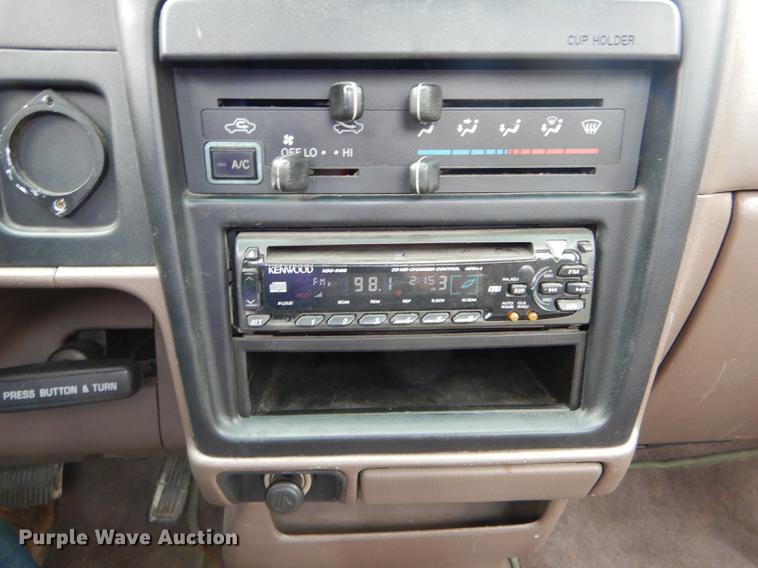 image for item DE8448 1997 Toyota Tacoma pickup truck