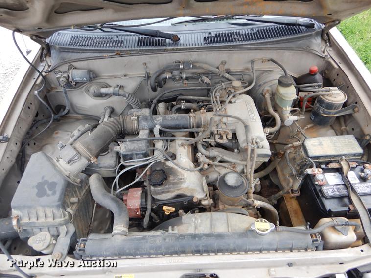 image for item DE8448 1997 Toyota Tacoma pickup truck