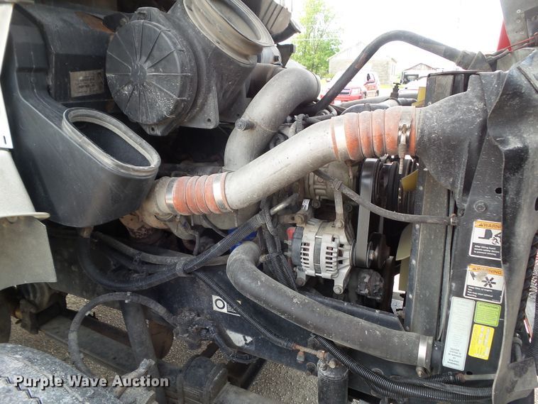 image for item DF0771 2006 Kenworth T300 rollback truck