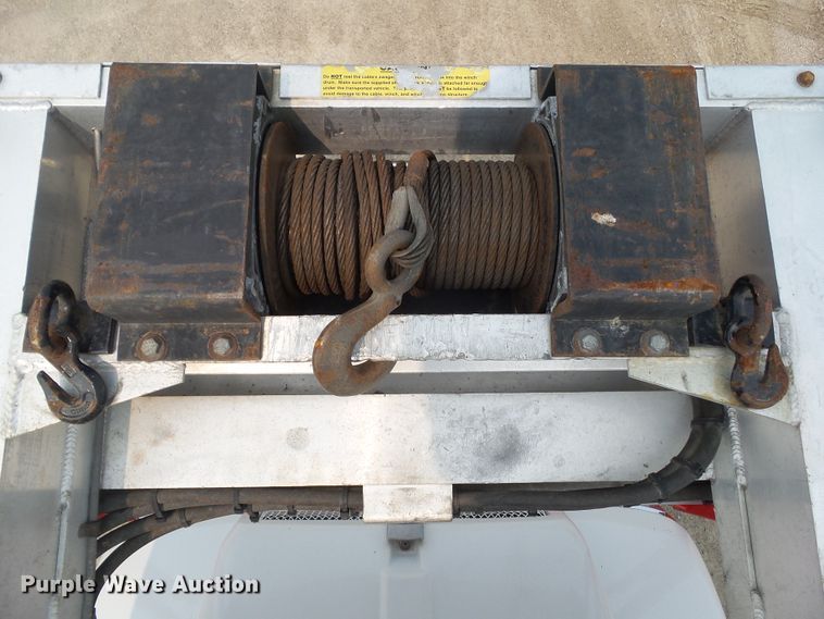 image for item DF0771 2006 Kenworth T300 rollback truck