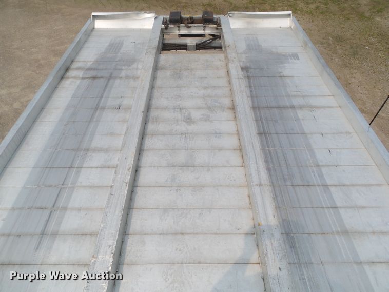 image for item DF0771 2006 Kenworth T300 rollback truck