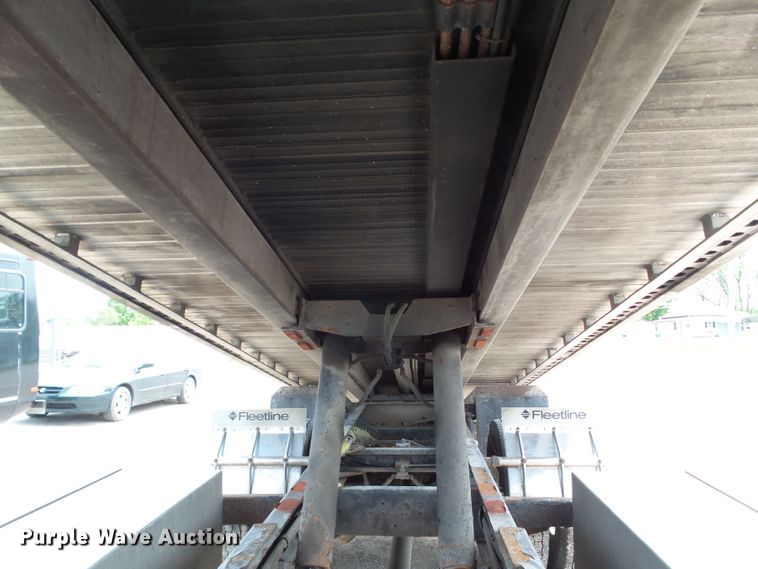 image for item DF0771 2006 Kenworth T300 rollback truck