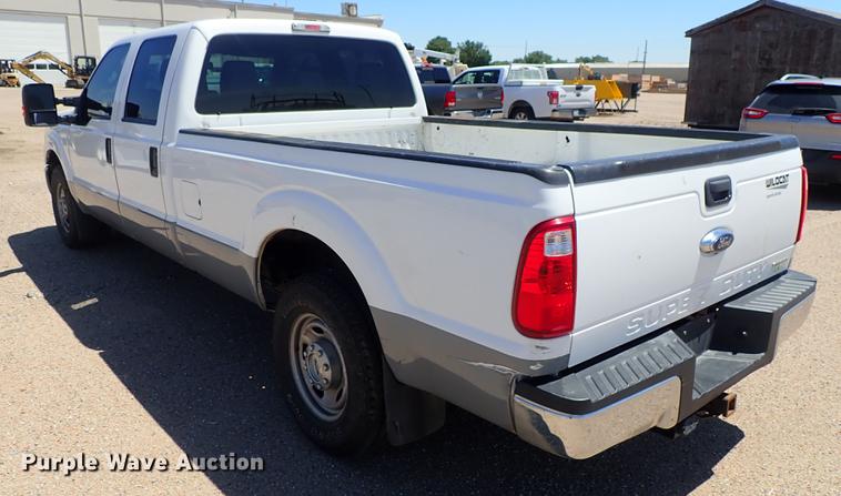 image for item DF1216 2015 Ford F250 Super Duty Crew Cab pickup truck